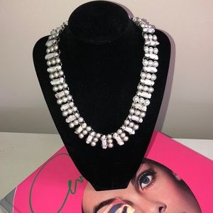 Ann Taylor “Pearl” statement necklace